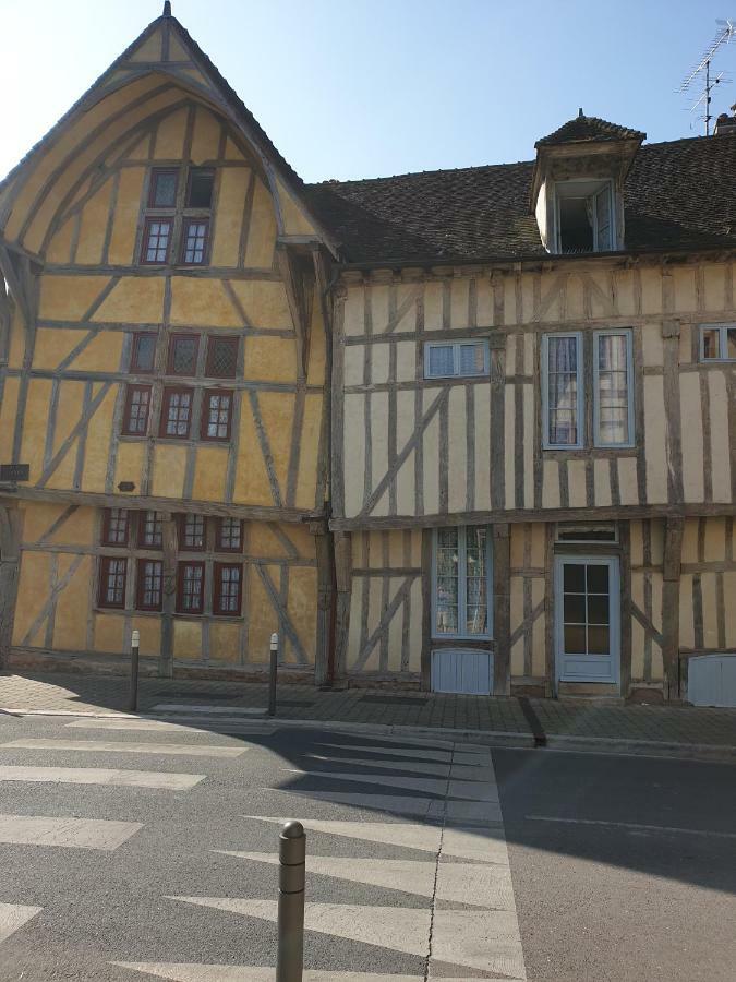 Maison Du Dauphin 1534 Troyes Kültér fotó